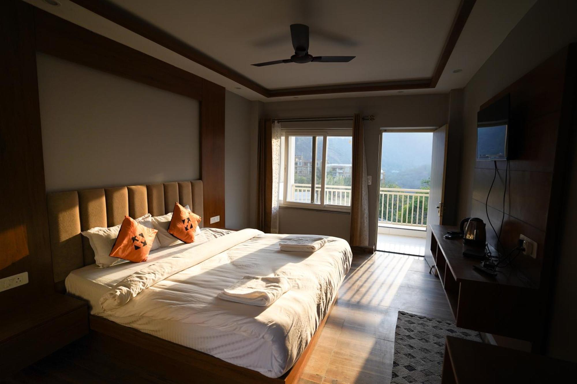 Hostel Hide-In Rishikesh, Laxman Jhula Zewnętrze zdjęcie