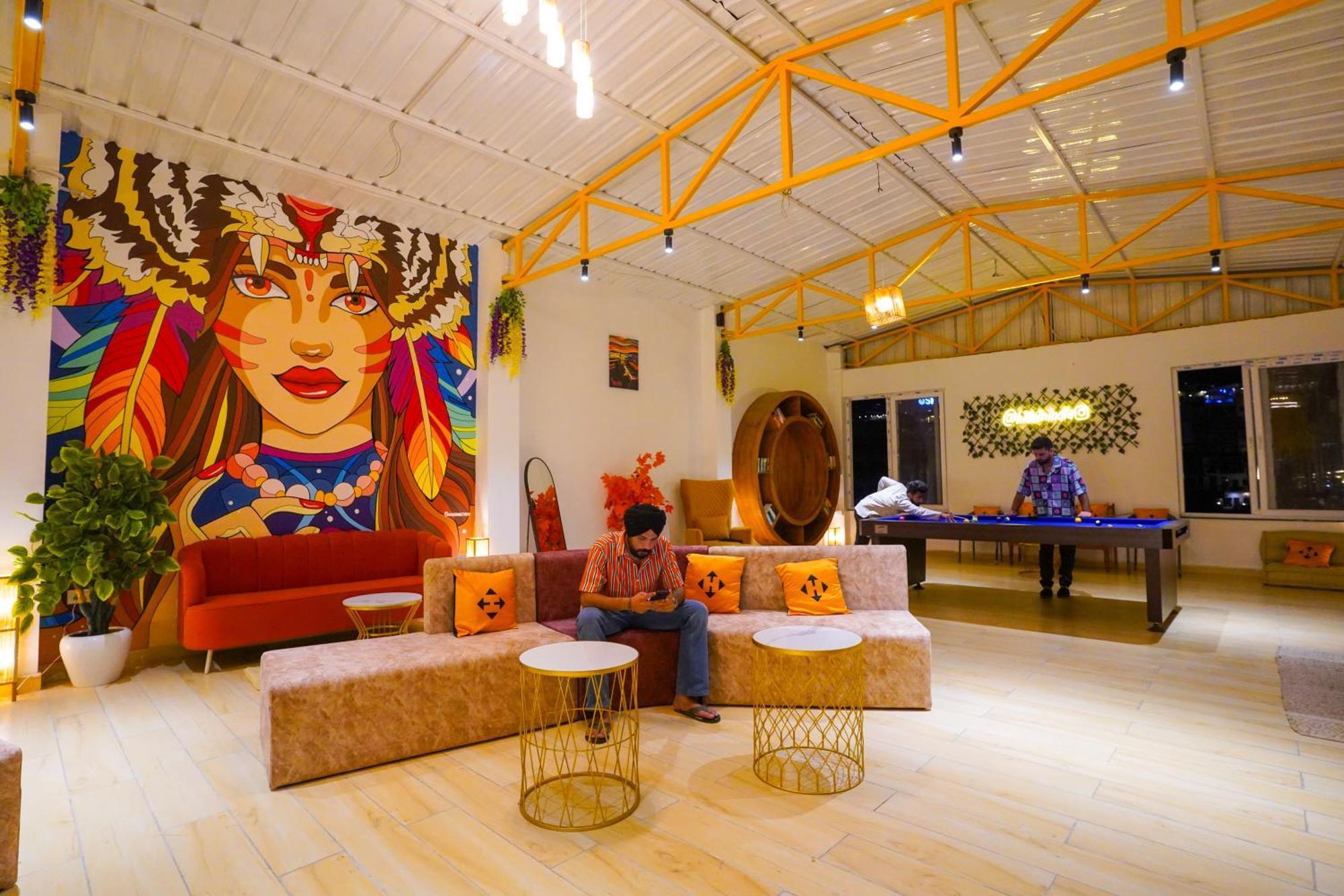 Hostel Hide-In Rishikesh, Laxman Jhula Zewnętrze zdjęcie